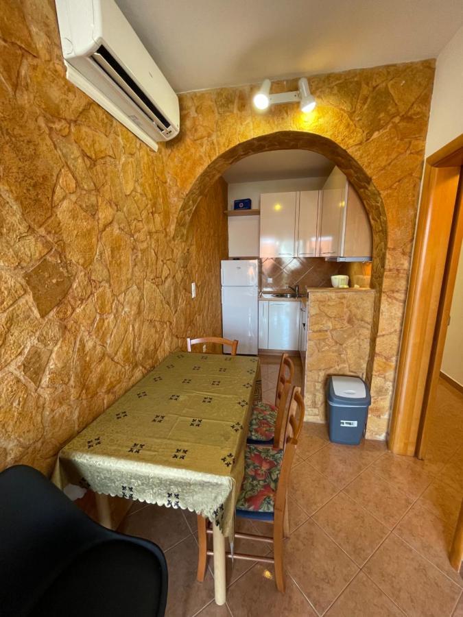Apartment Jakasa Trogir Eksteriør billede