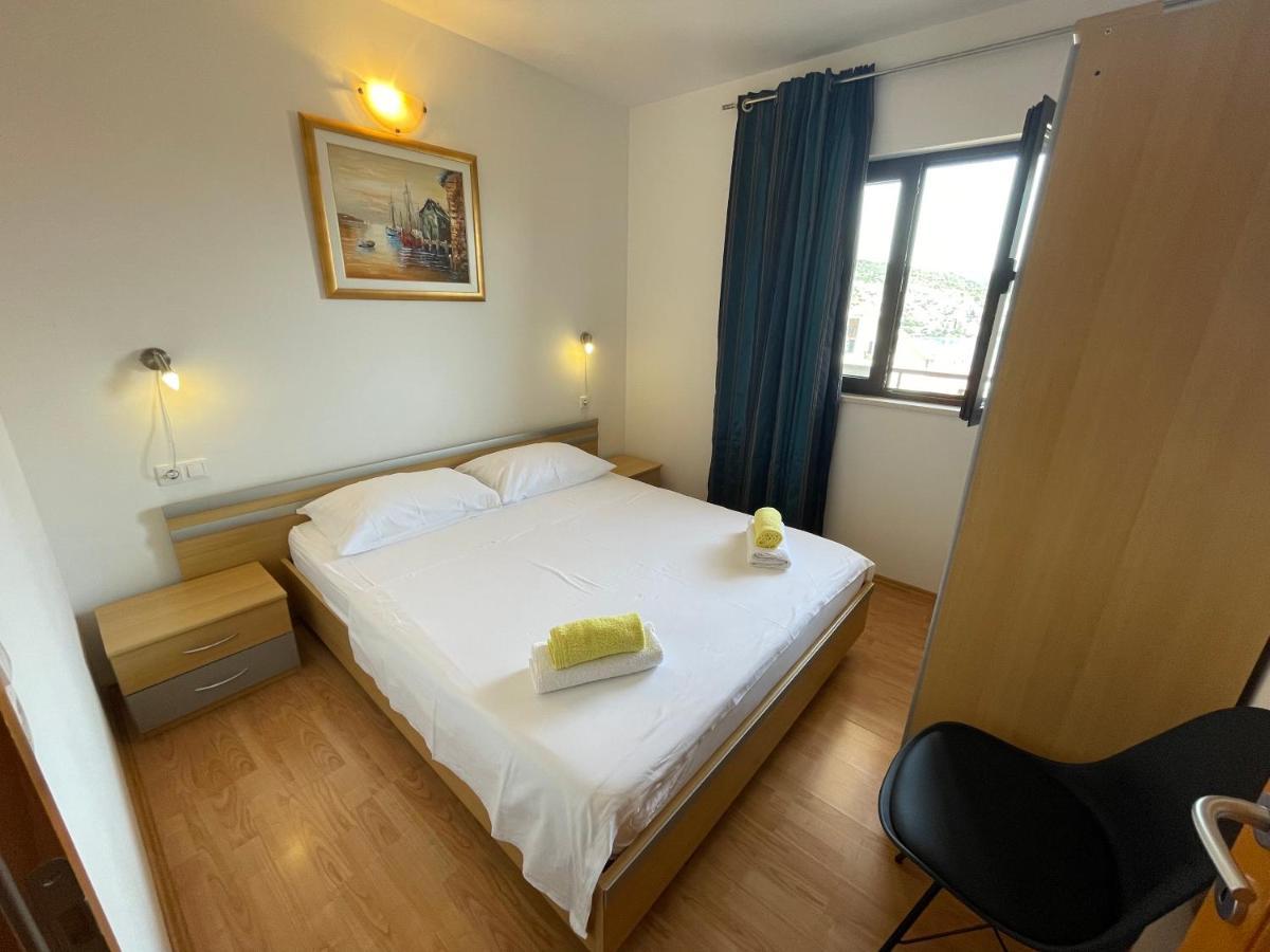 Apartment Jakasa Trogir Eksteriør billede