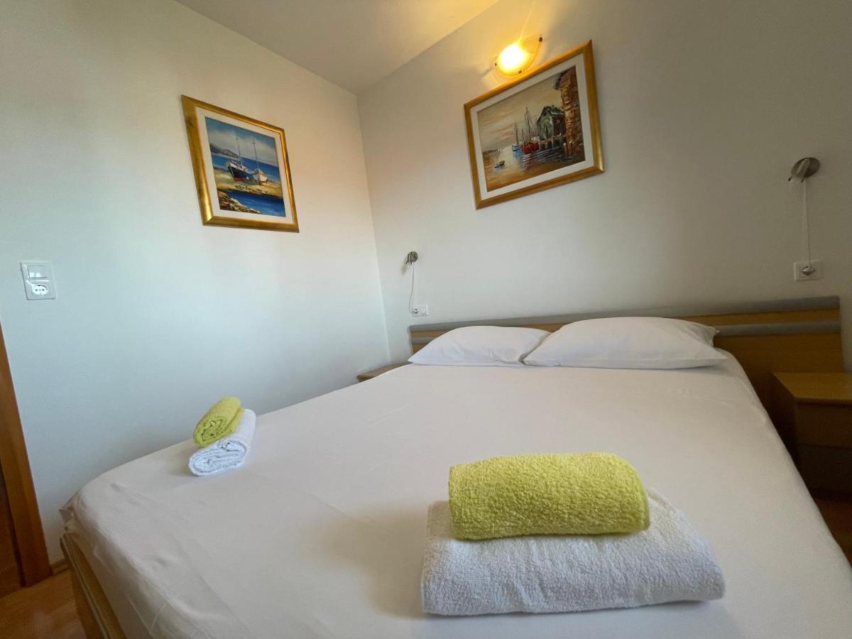Apartment Jakasa Trogir Eksteriør billede