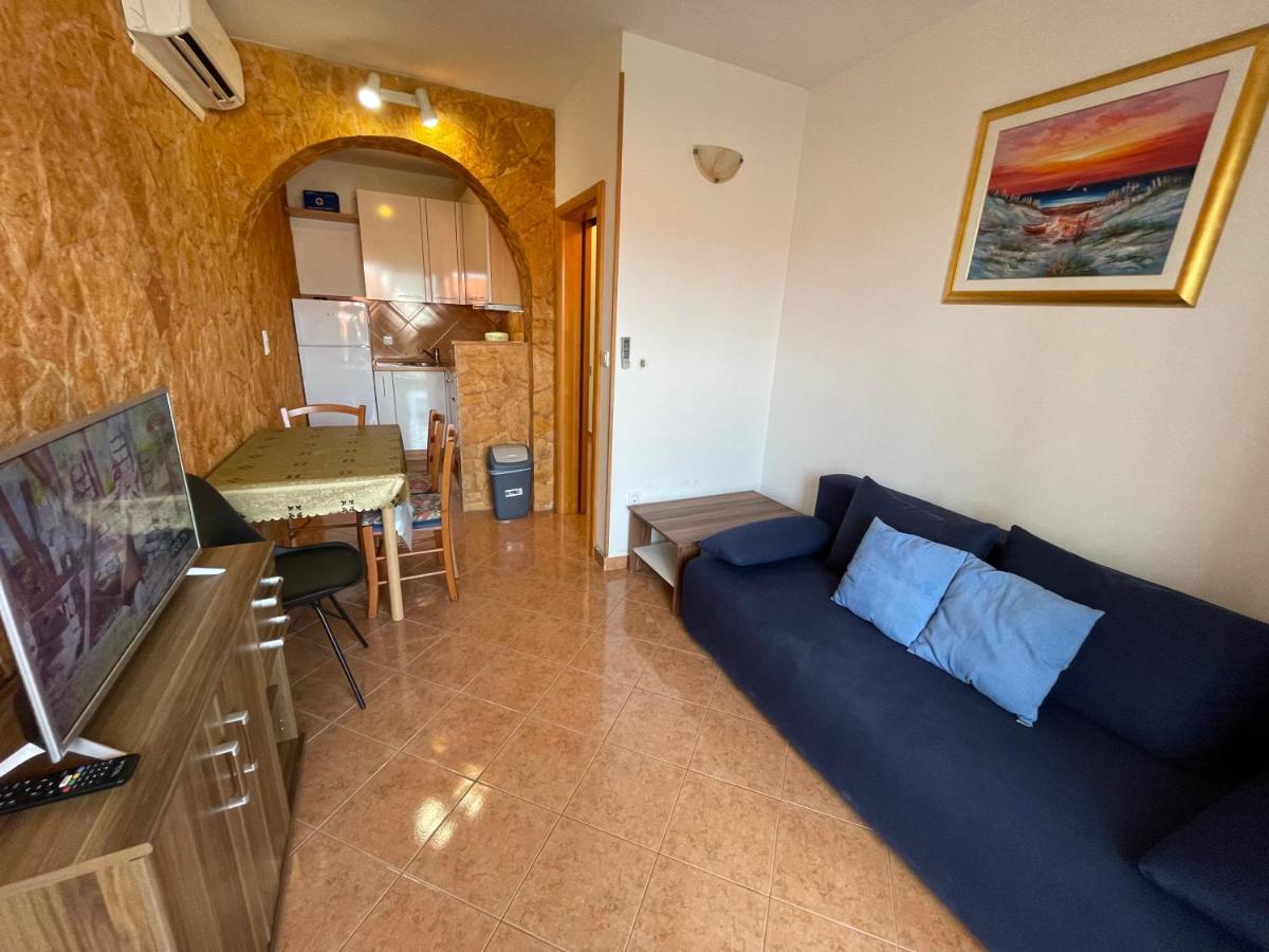 Apartment Jakasa Trogir Eksteriør billede