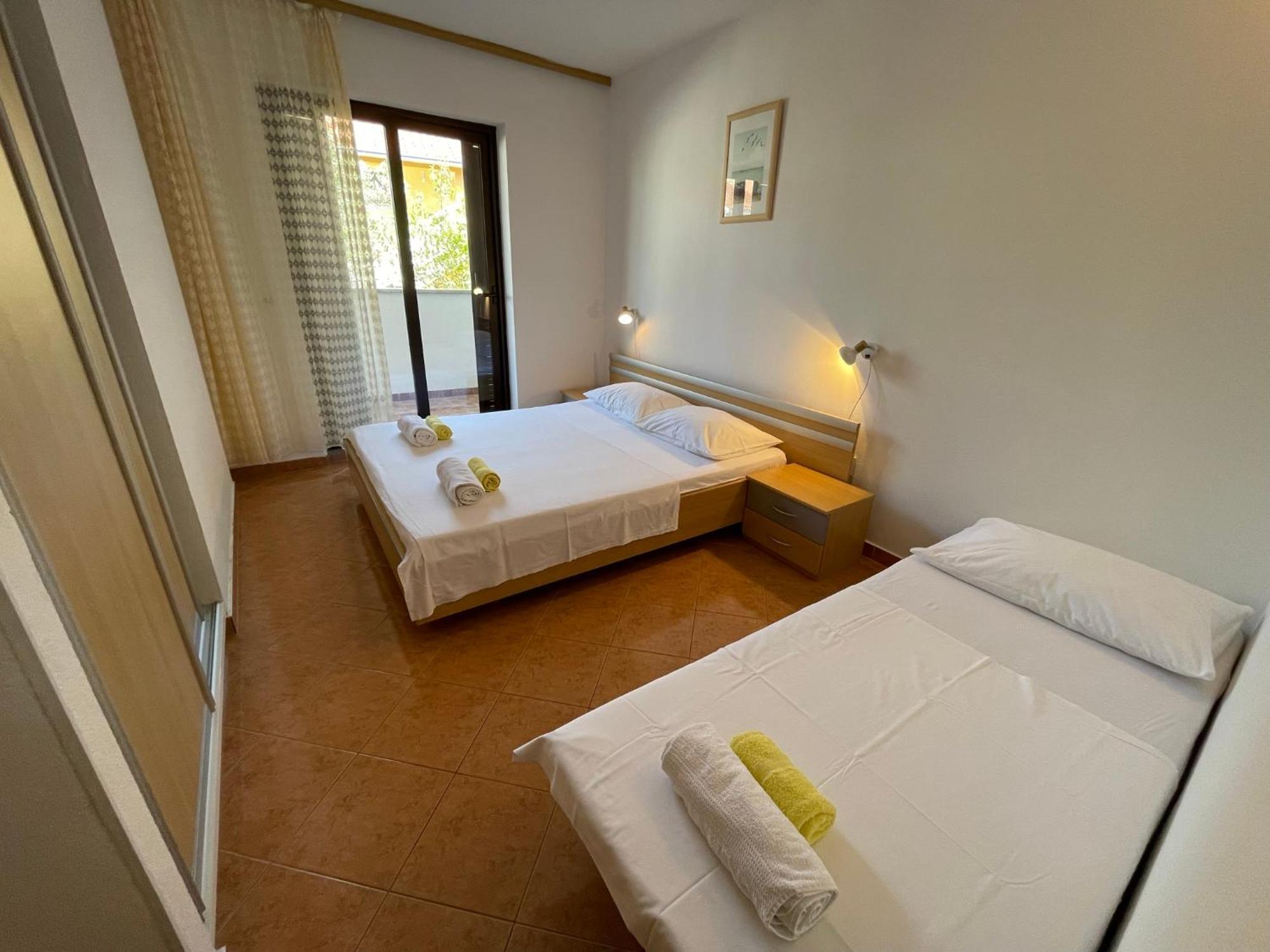 Apartment Jakasa Trogir Eksteriør billede